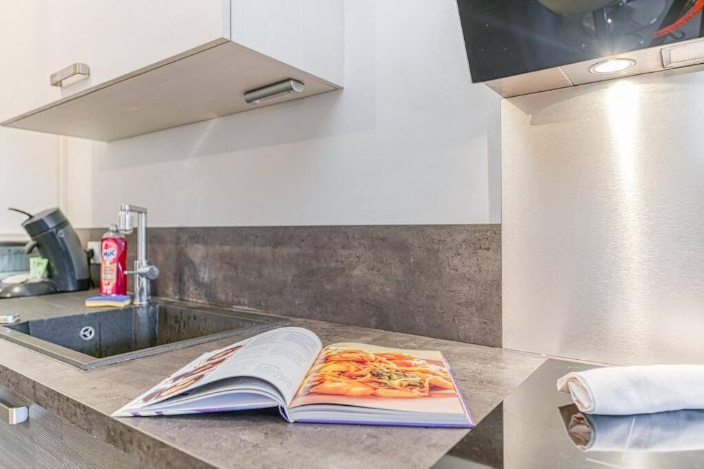 Bel Appartement-Garage Prive-Balcon-Wifi Fibre Rhut 외부 사진