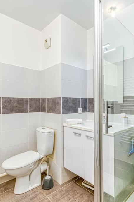 Bel Appartement-Garage Prive-Balcon-Wifi Fibre Rhut 외부 사진