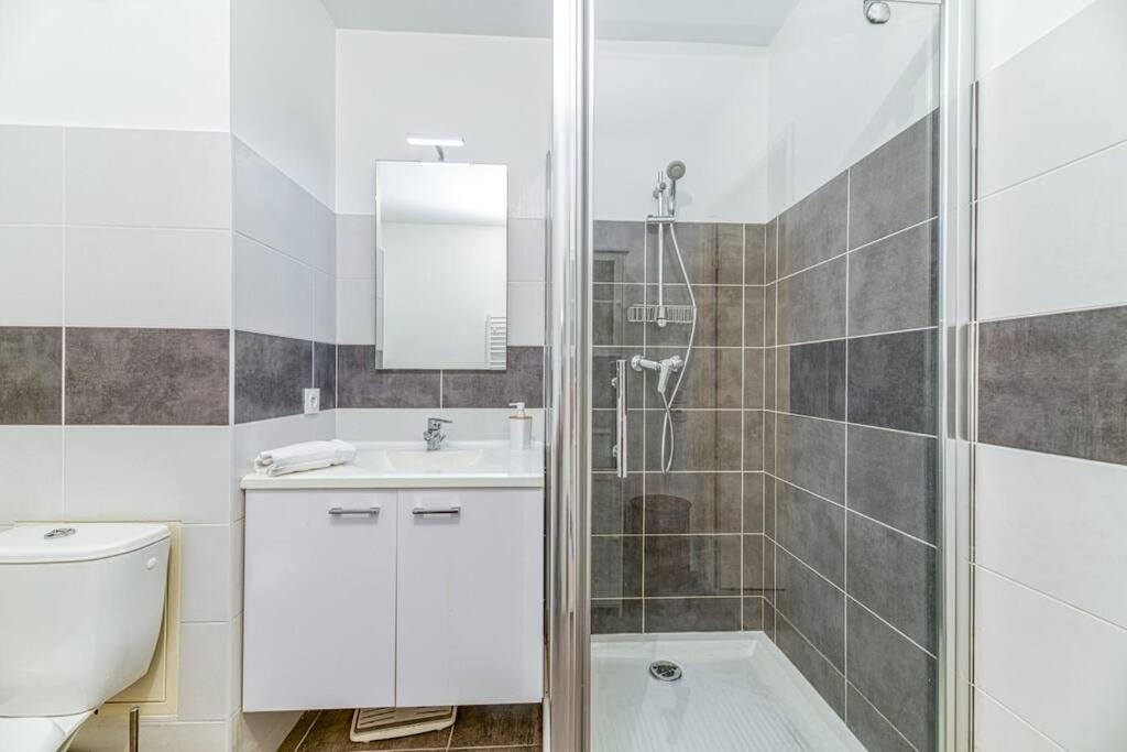 Bel Appartement-Garage Prive-Balcon-Wifi Fibre Rhut 외부 사진